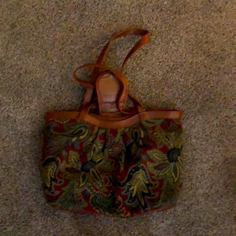 Purse leather and beautiful design